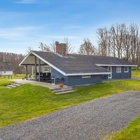 Tosti - 180m To The Fjord By Interhome *