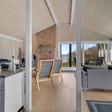 Tosti - 180m To The Fjord By Interhome Feriehus *